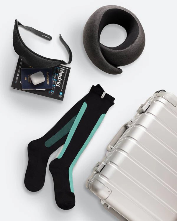 GO_SOCKS_EM-Darknight-1_f2f500b7-6d56-407c-a8db-5409fa70864e.jpg